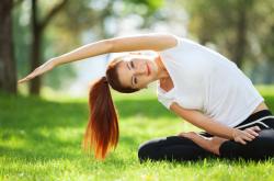 爆冷引发热议！，德约科维奇在老鹰比赛中重要助攻赛场气氛高涨