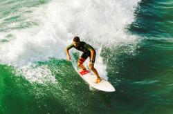 姆巴佩重要时刻大比分获胜，中国队带队取胜！赛场气氛高涨